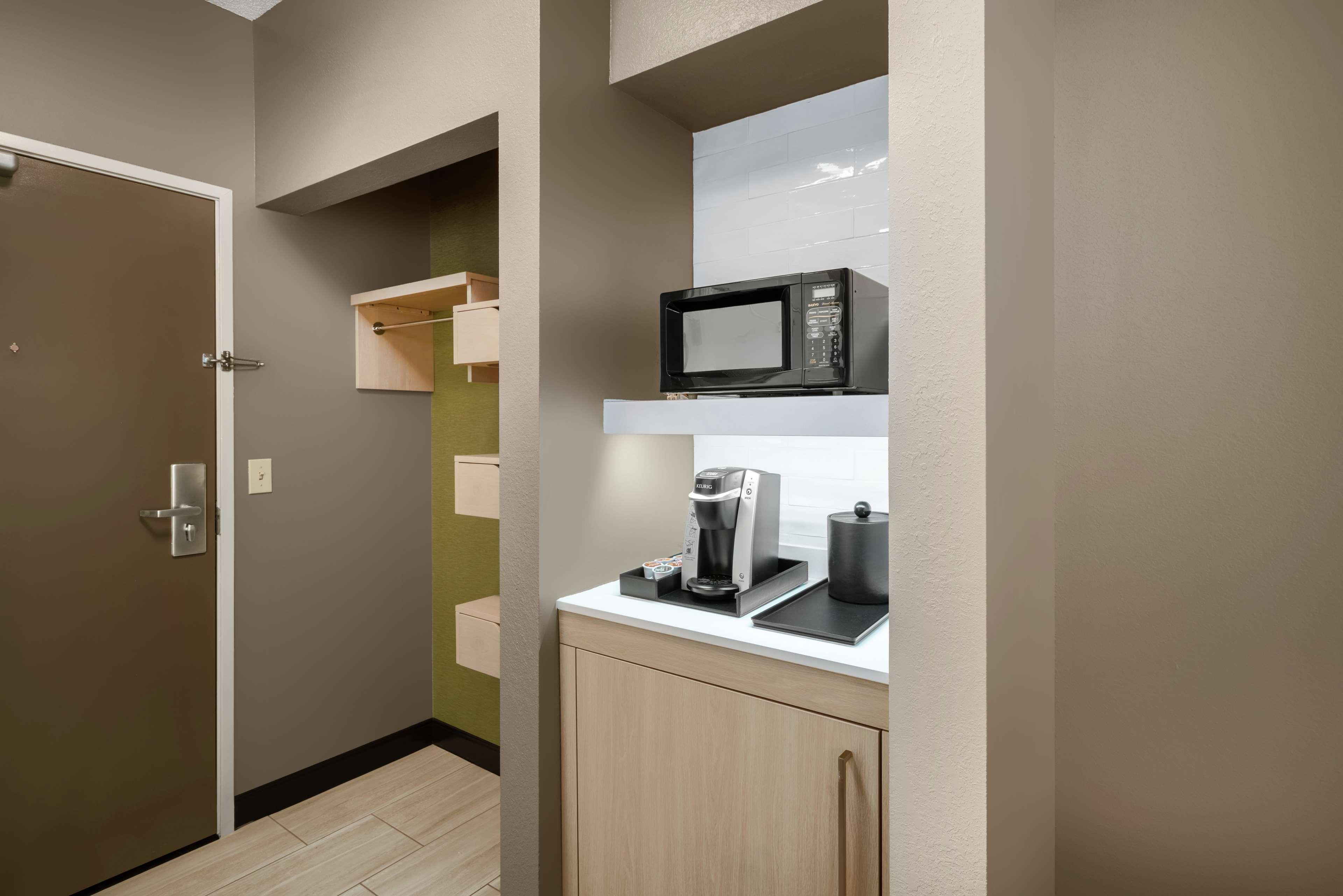 Hilton Garden Inn Louisville East Εξωτερικό φωτογραφία