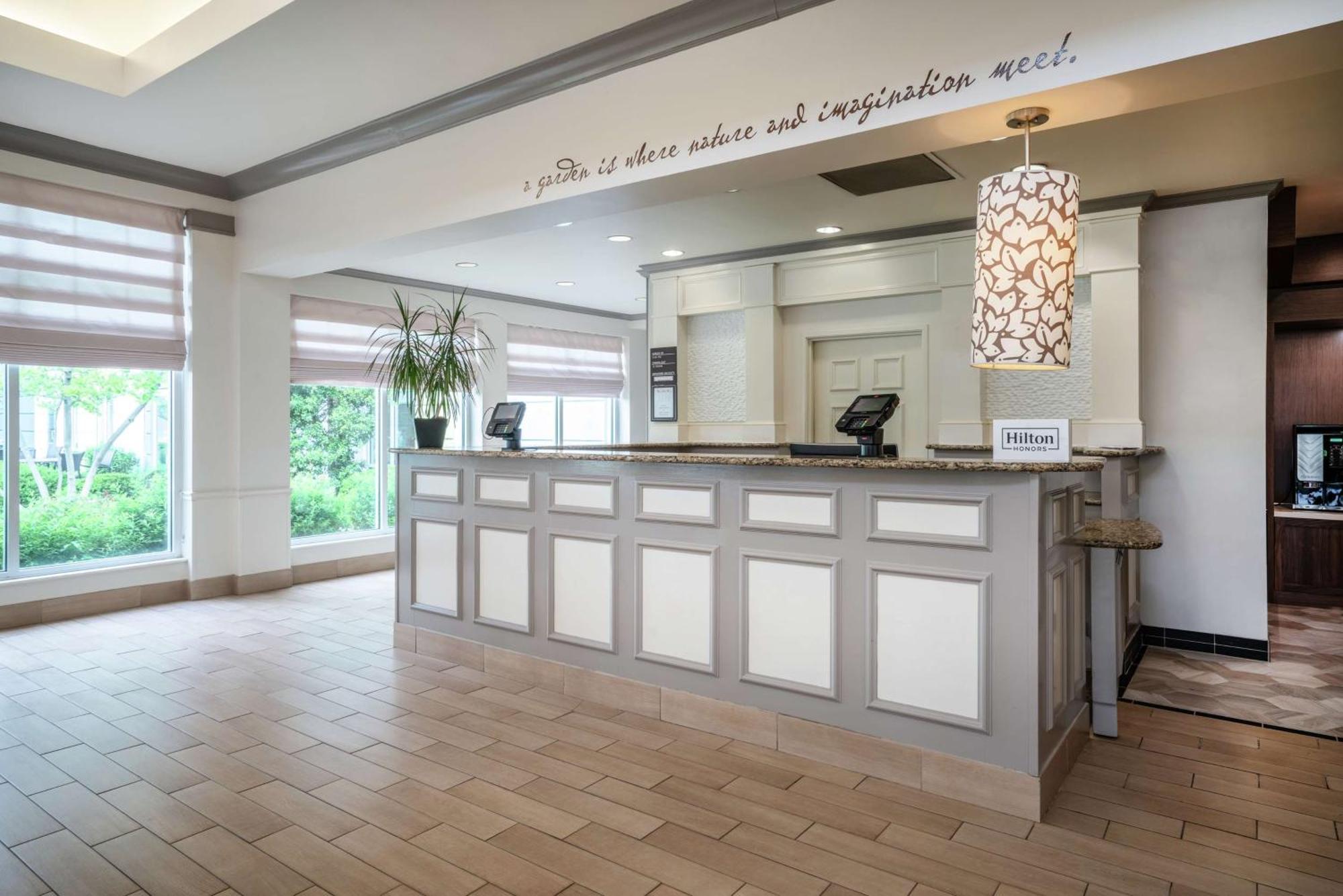 Hilton Garden Inn Louisville East Εξωτερικό φωτογραφία
