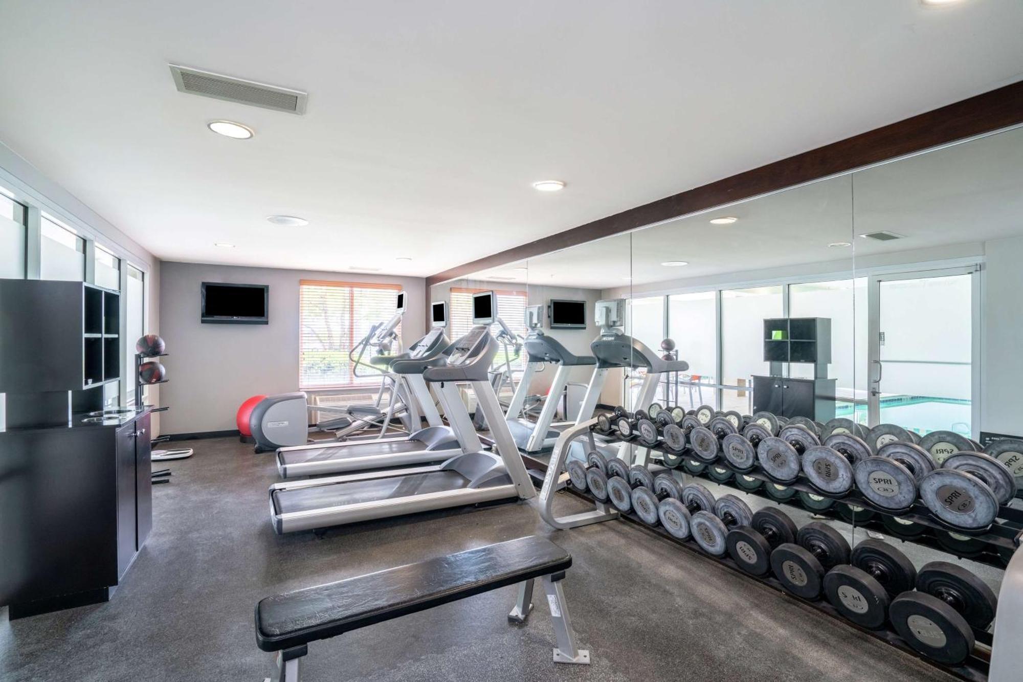 Hilton Garden Inn Louisville East Εξωτερικό φωτογραφία