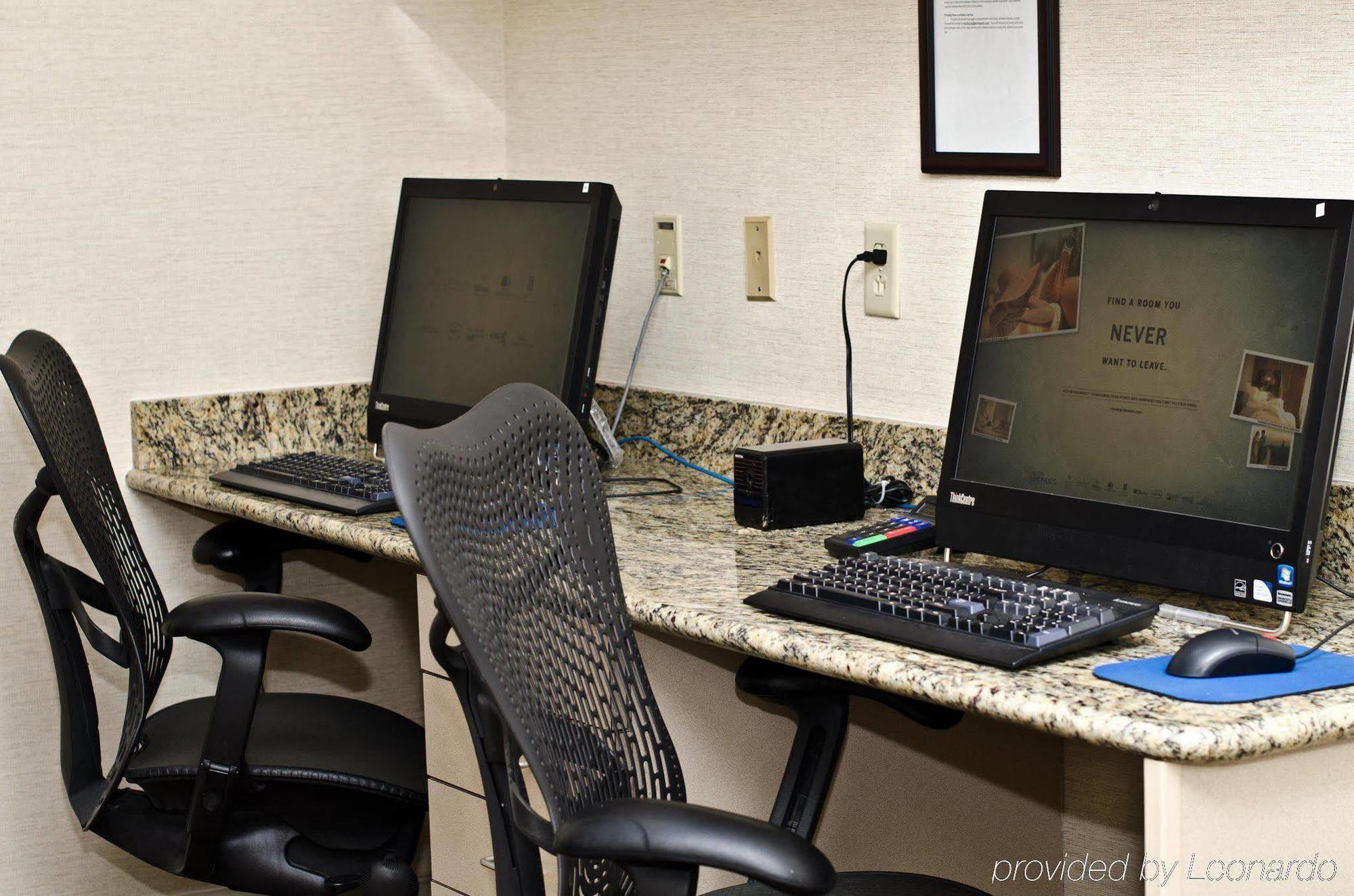 Hilton Garden Inn Louisville East Εξωτερικό φωτογραφία